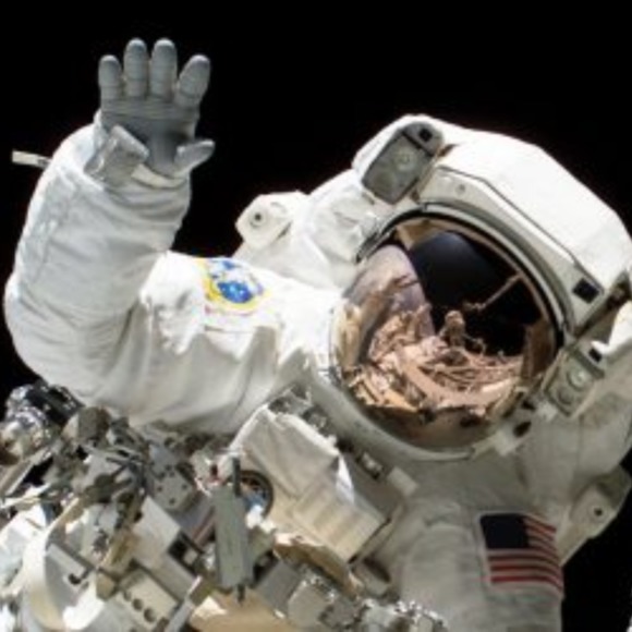 Meet your Posher, Christopher - Picture 1 of 1